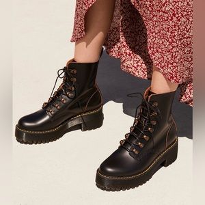 Dr Martens Leona Boot US 6